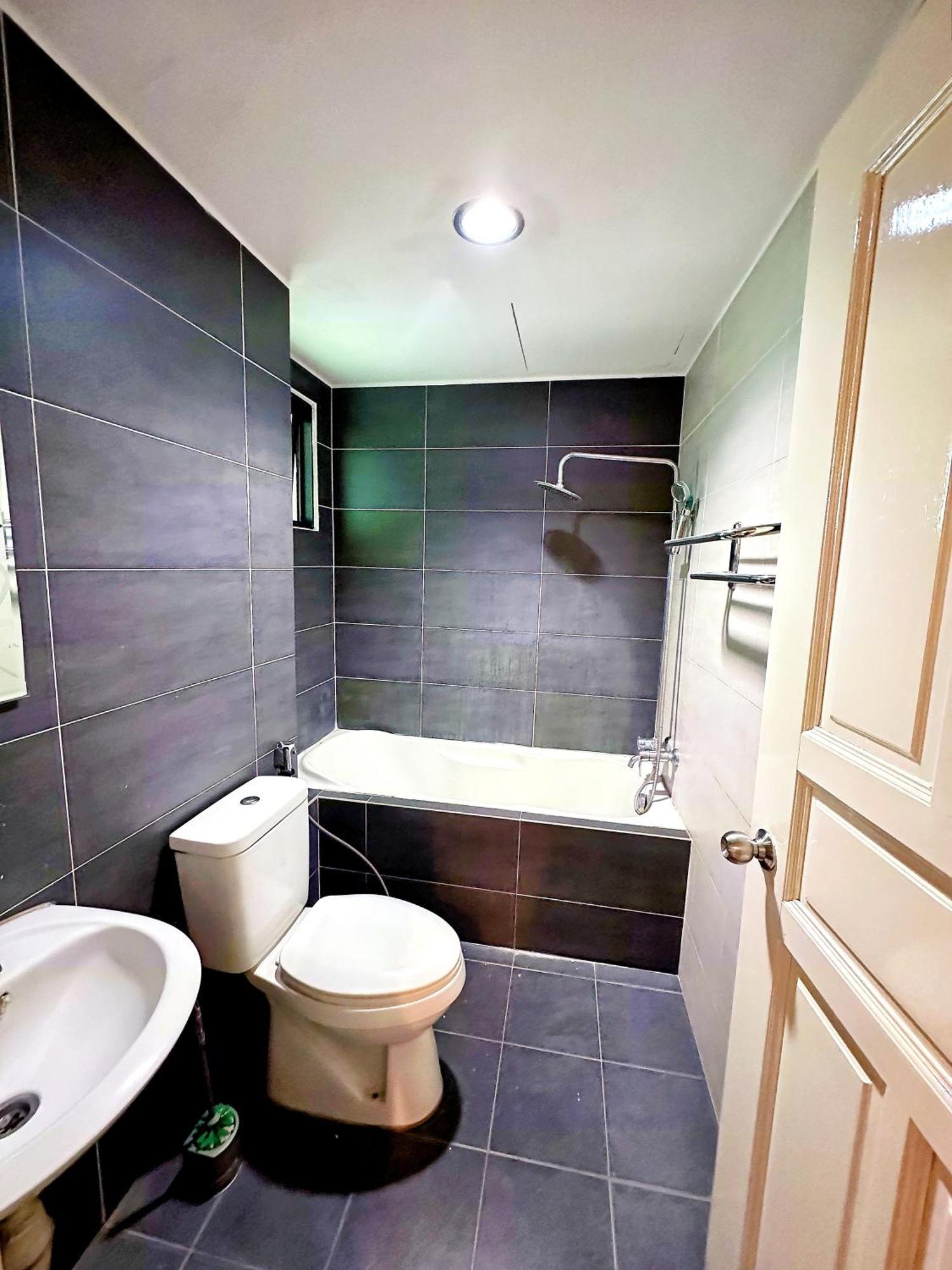 Kinta Riverfront Apartment, Jalan Lim Bo Seng Ипох Екстериор снимка